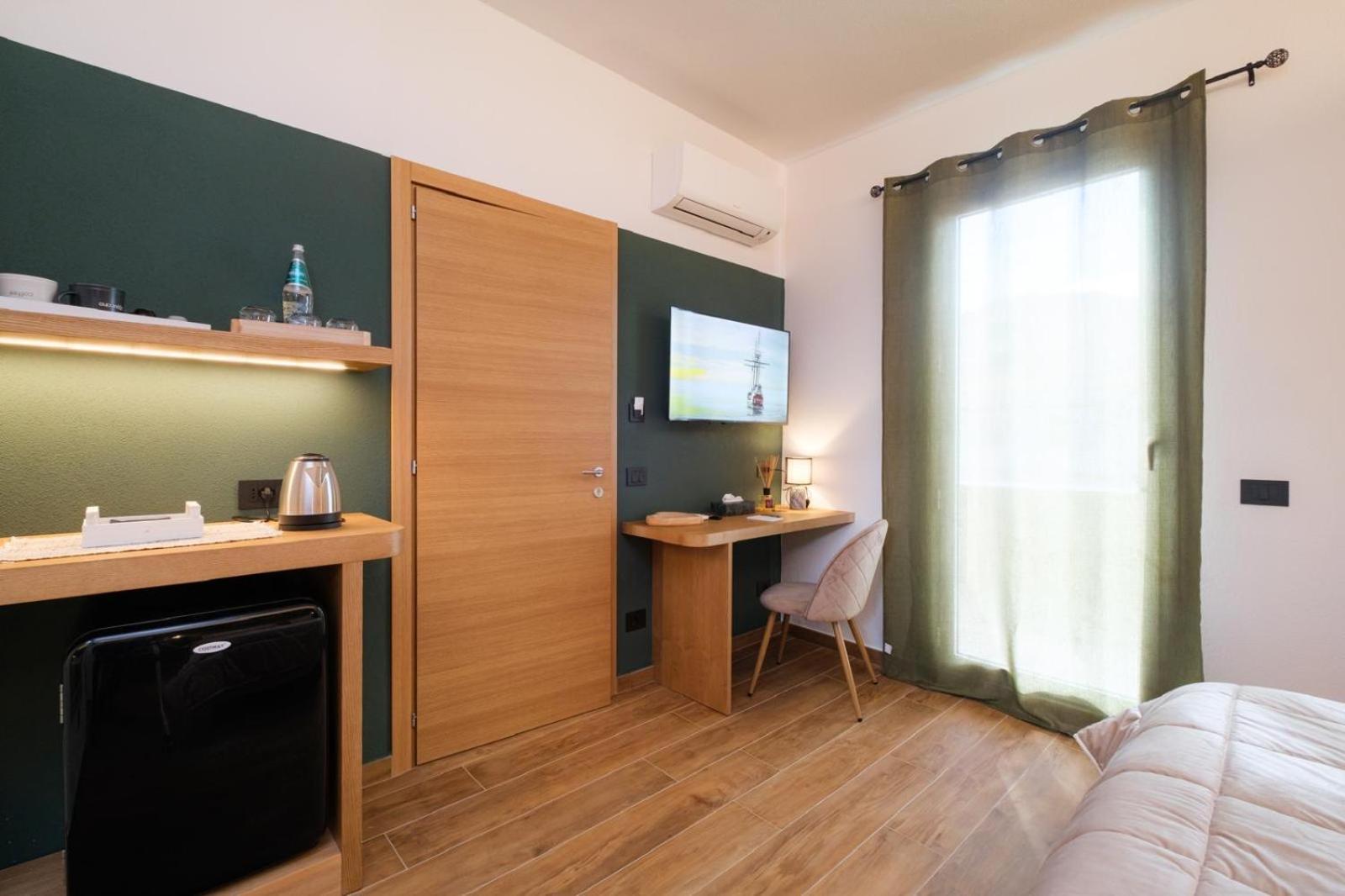 In Centro Da Carlotta Hotel Olbia Eksteriør billede